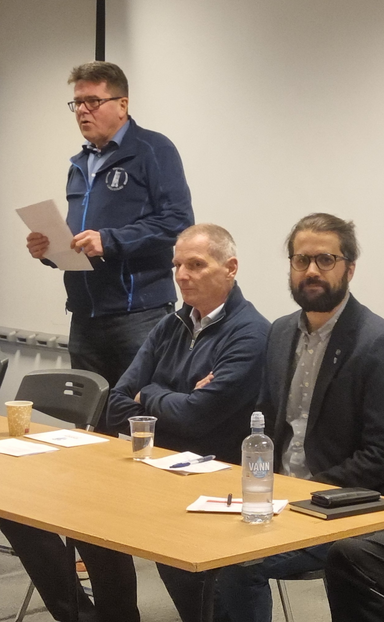 John Sverre ønsker velkommen.jpg