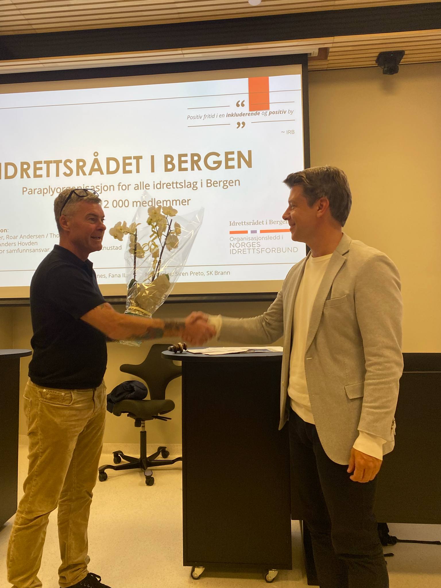 Daglig leder Thomas Lee og valgt dirigent på årsmøtet Erik Halvorsen