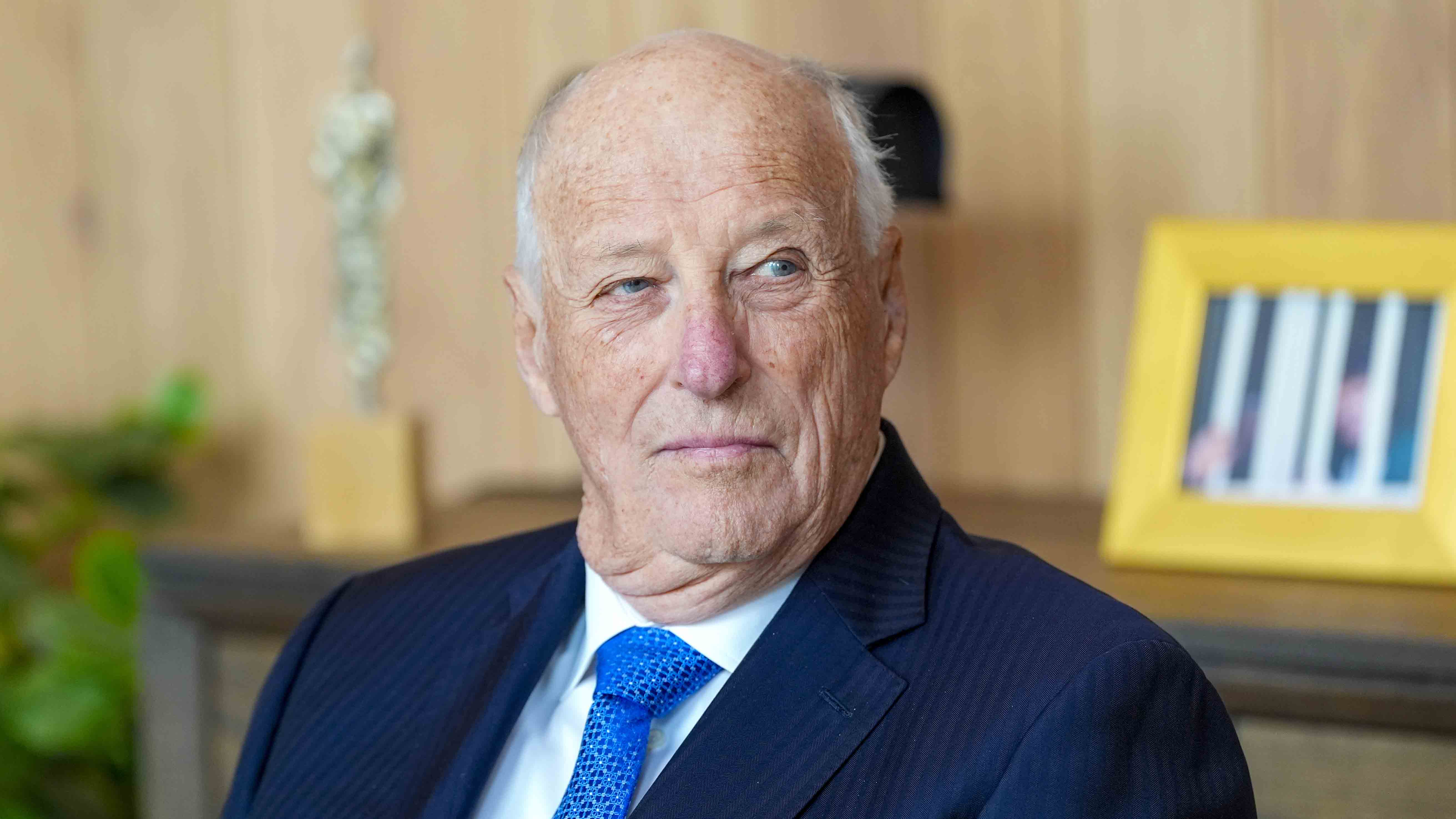 – Hans Majestet Kong Harald var vår alles «idrettskonge». Norges idrettsforbund vil for alltid være takknemlig for den store innsatsen og engasjementet kongen viste norsk idrett gjennom et helt liv, sier idrettspresident Zaineb Al-Samarai. Foto: Lise Åserud / NTB