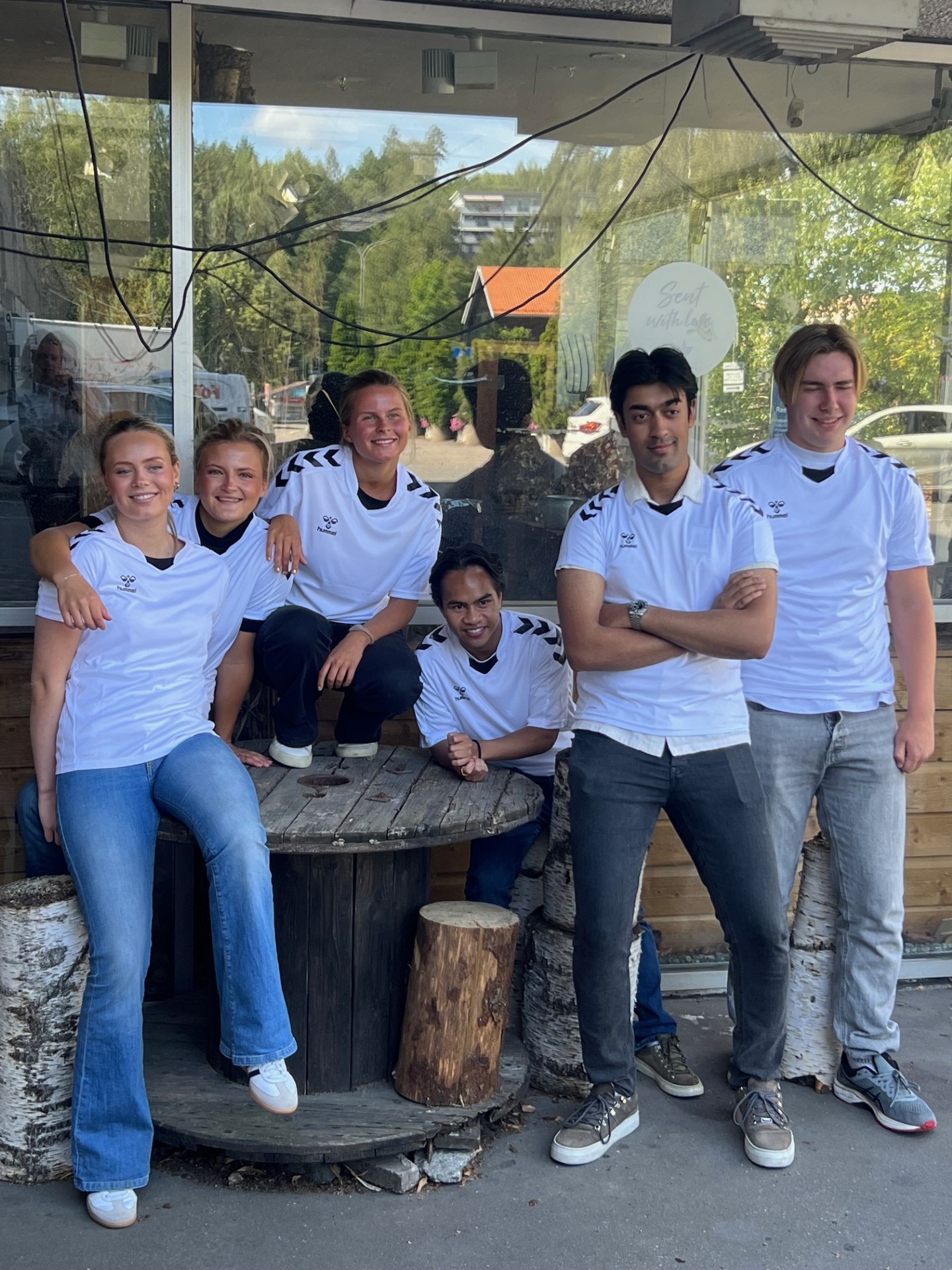 Alle trenerne frivillighetshuset.jpg